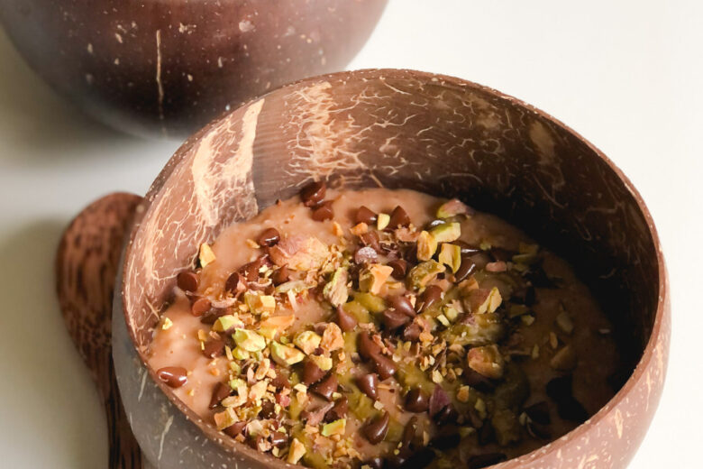 Overnight porridge cioccolato e pistacchio